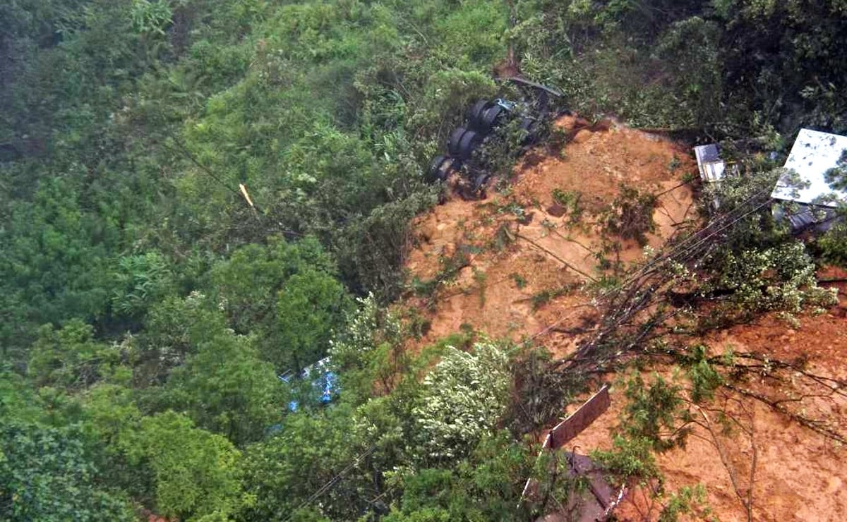 Veja Imagens A Reas Do Ponto De Deslizamento Na Br Em Guaratuba