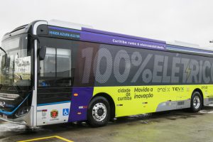 Ônibus elétricos em Curitiba