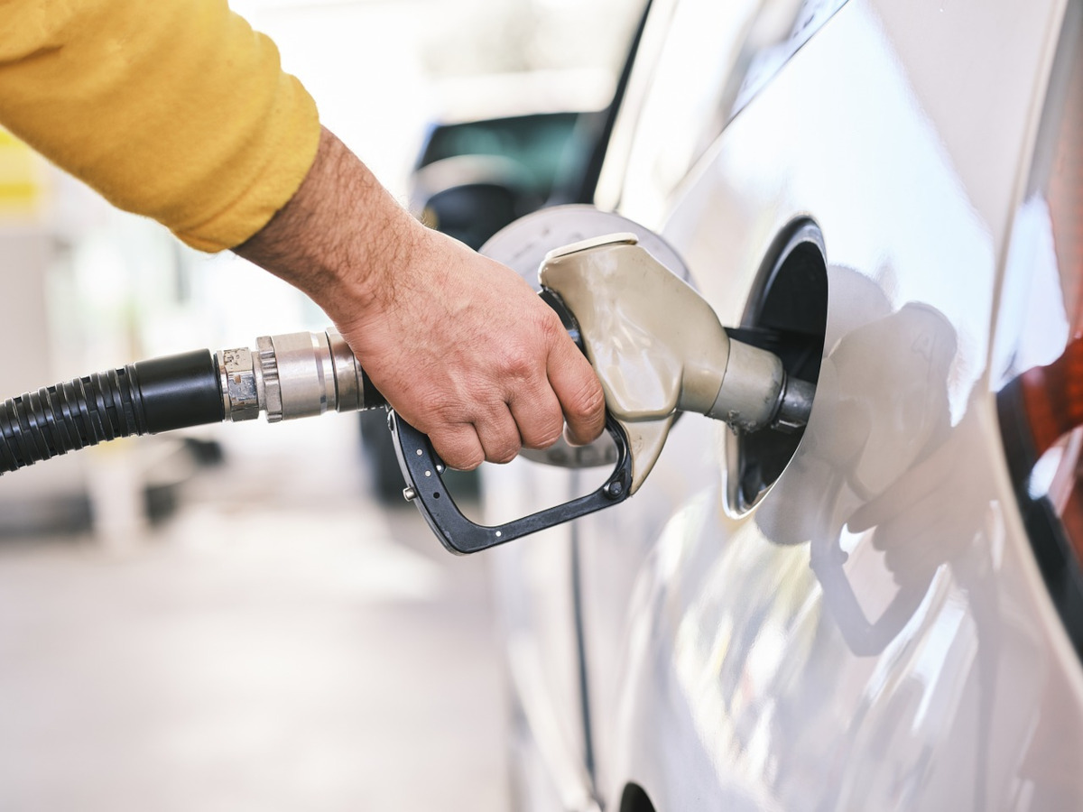 Como a política de preço da gasolina e do diesel pode afetar o bolso do motorista 