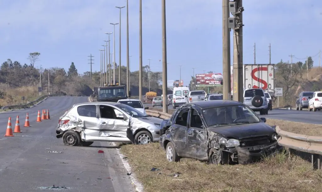 Existe limite de tempo para o seguro resolver um carro acidentado? 