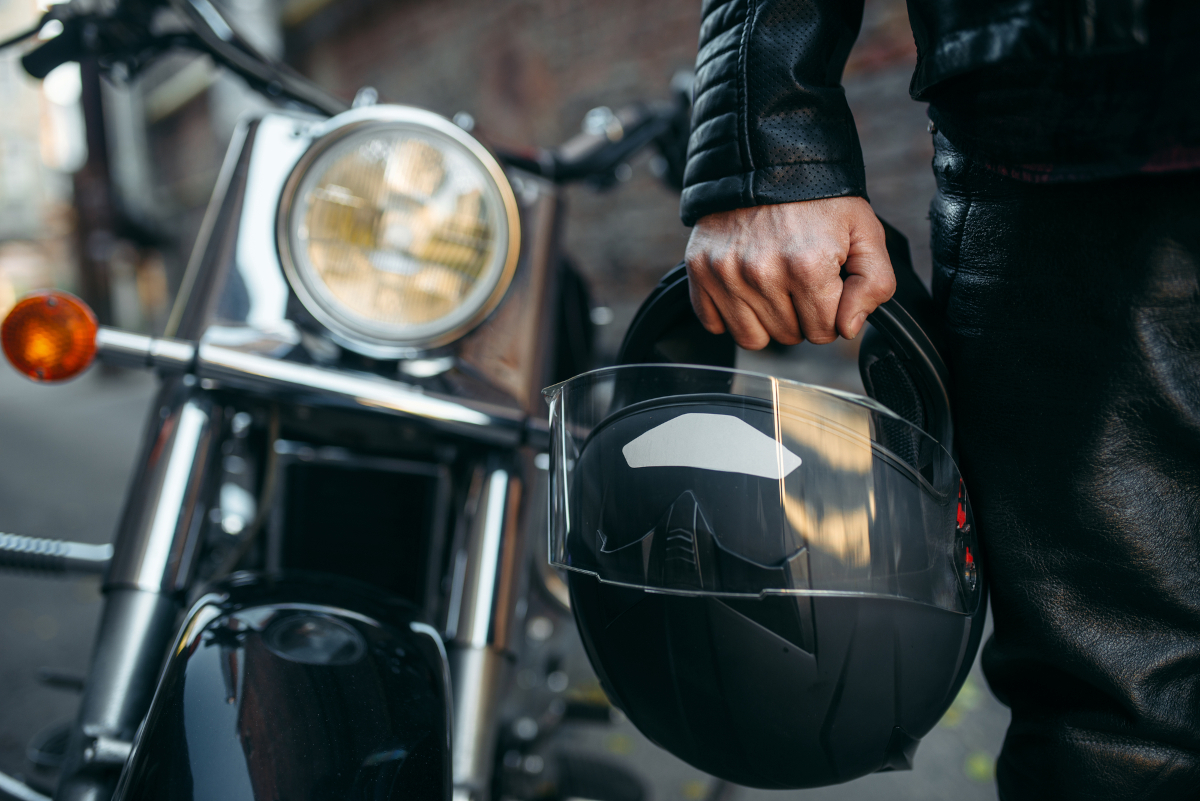Além do capacete: veja equipamentos que aumentam a segurança dos motociclistas