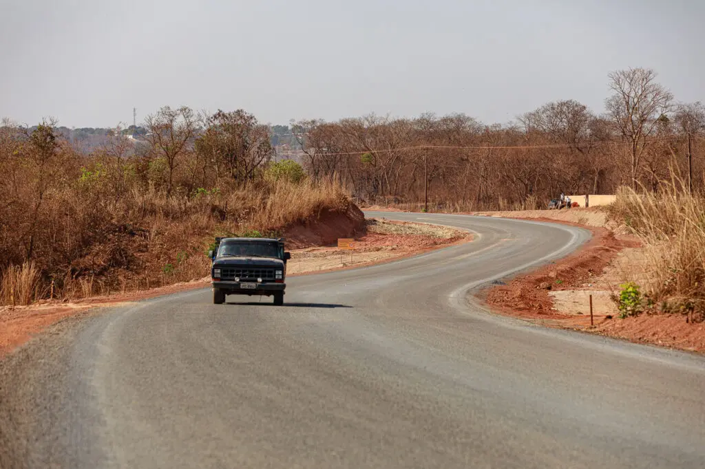 Estrada vicinal no Mato Grosso. 