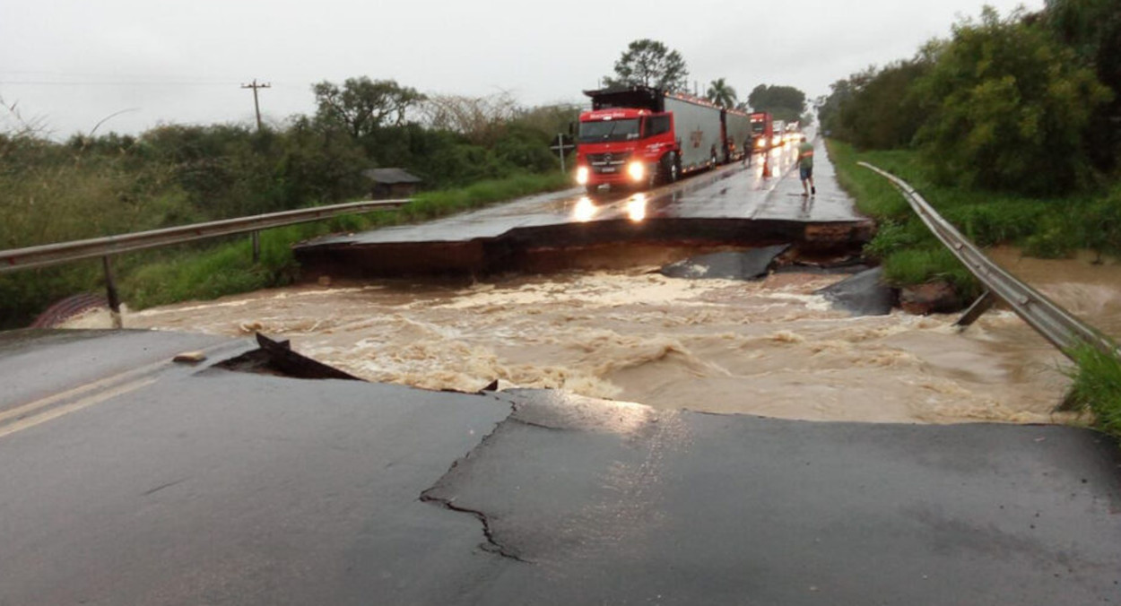 Chuvas fortes interditam rodovias no Rio Grande do Sul. Veja quais!