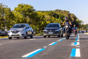 faixa azul especial para motocicletas